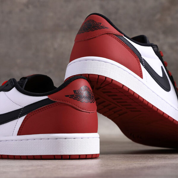 Air Jordan 1 Low OG Black Toe